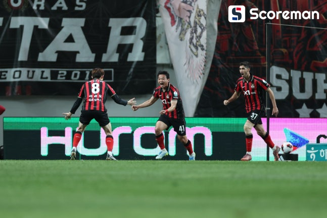 '황도윤 1골 1도움' FC서울, 부천에 3-0 완승...선두 질주